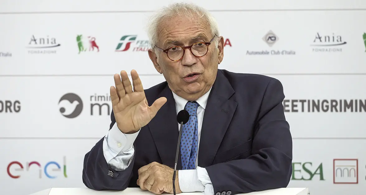 Infettati dal virus, poi la prima dose: eppure quei prof sono ancora senza green pass