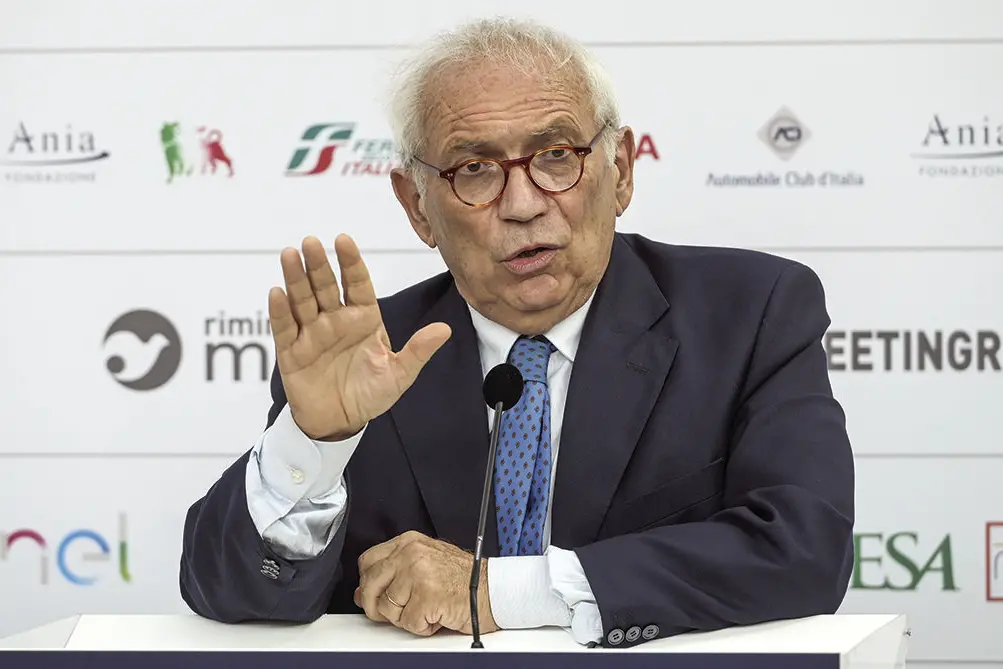 Infettati dal virus, poi la prima dose: eppure quei prof sono ancora senza green pass
