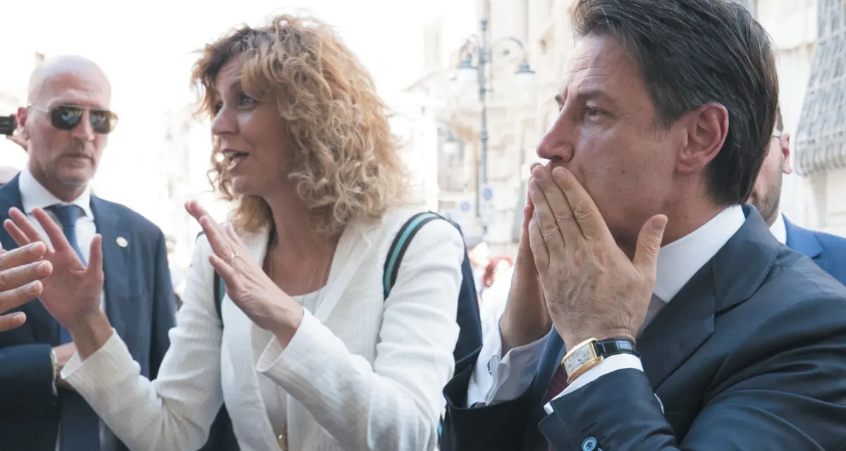 Salvini ( forse ) ci ripensa Gelo M5S, Conte vuole il bis