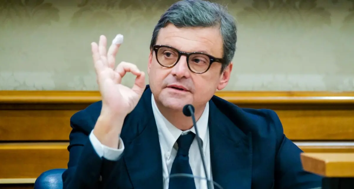 Ora Calenda si veste da federatore e prende pure le distanze da Renzi