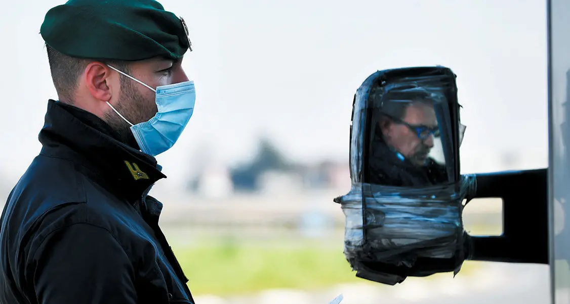 Coronavirus, massima attenzione per chi lavora nei “front office”delle carceri