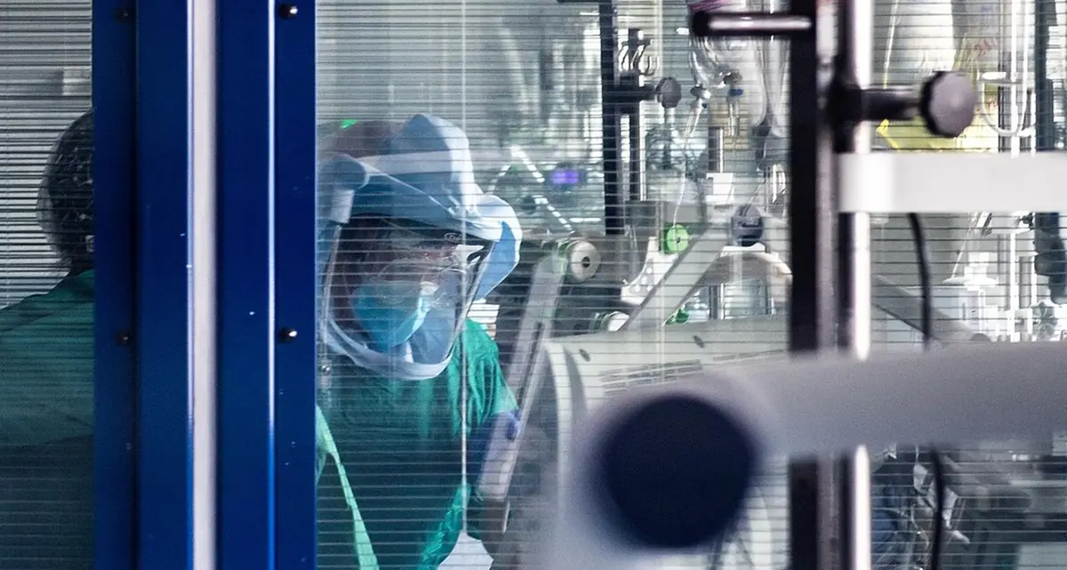 Niente vittime in nove regioni. Meno di 200 i nuovi contagi, 53 i decessi
