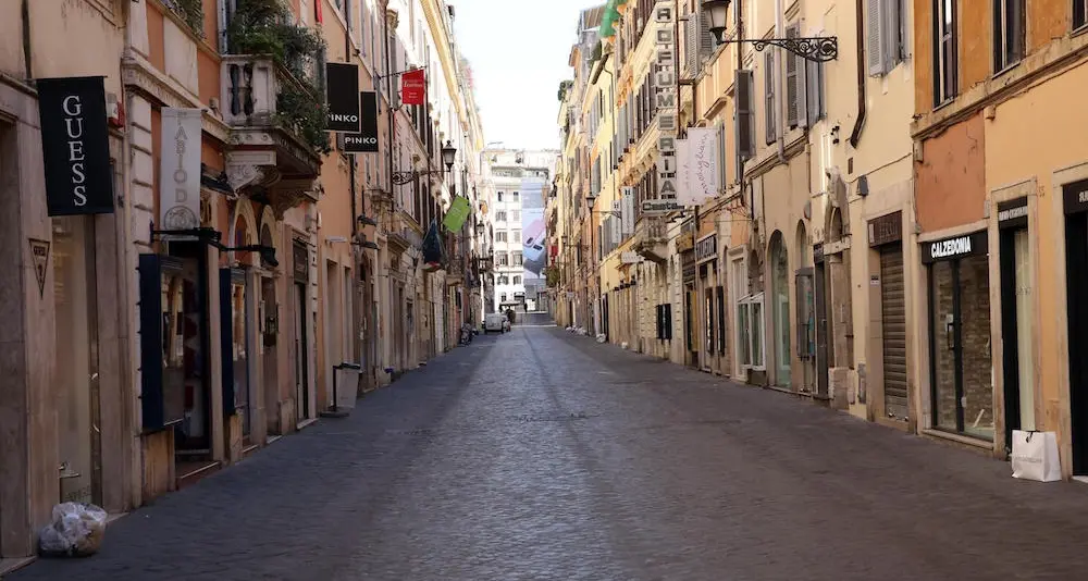 L'appello di 150 accademici al Governo: «Riapriamo il Paese»