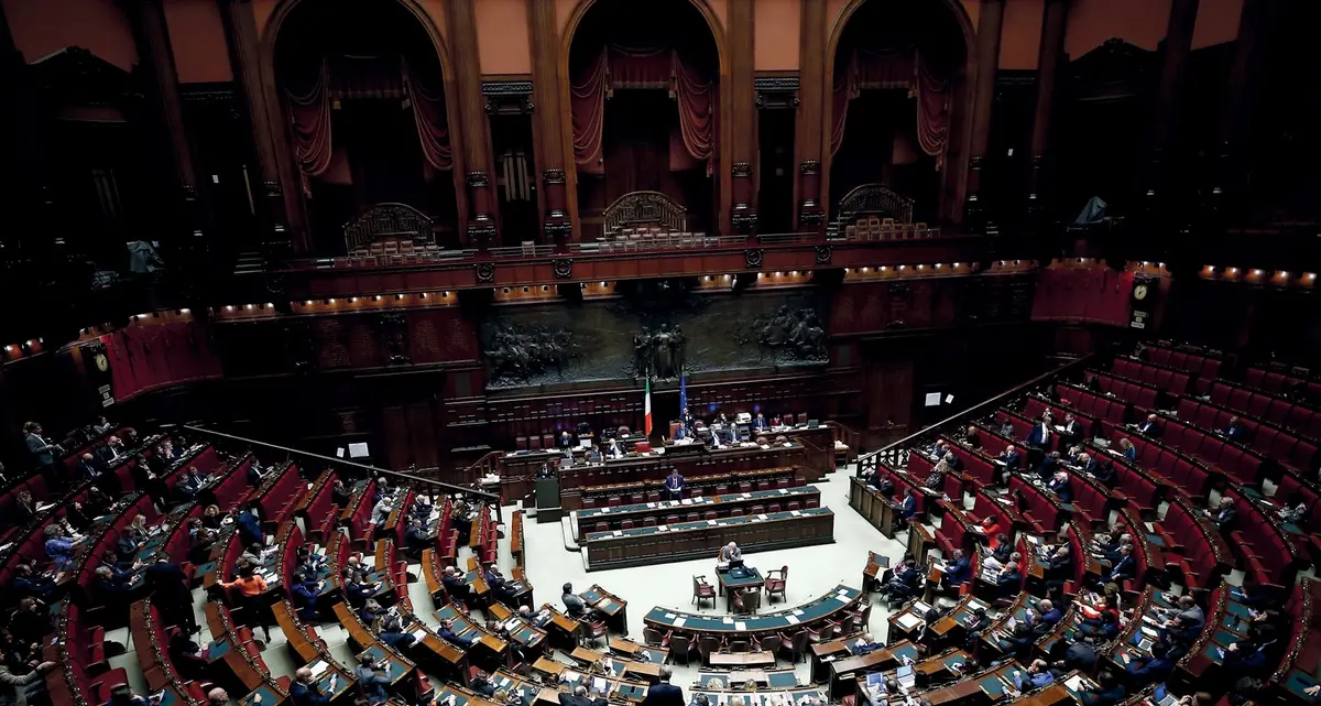 Aule vuote e spirito antipolitico