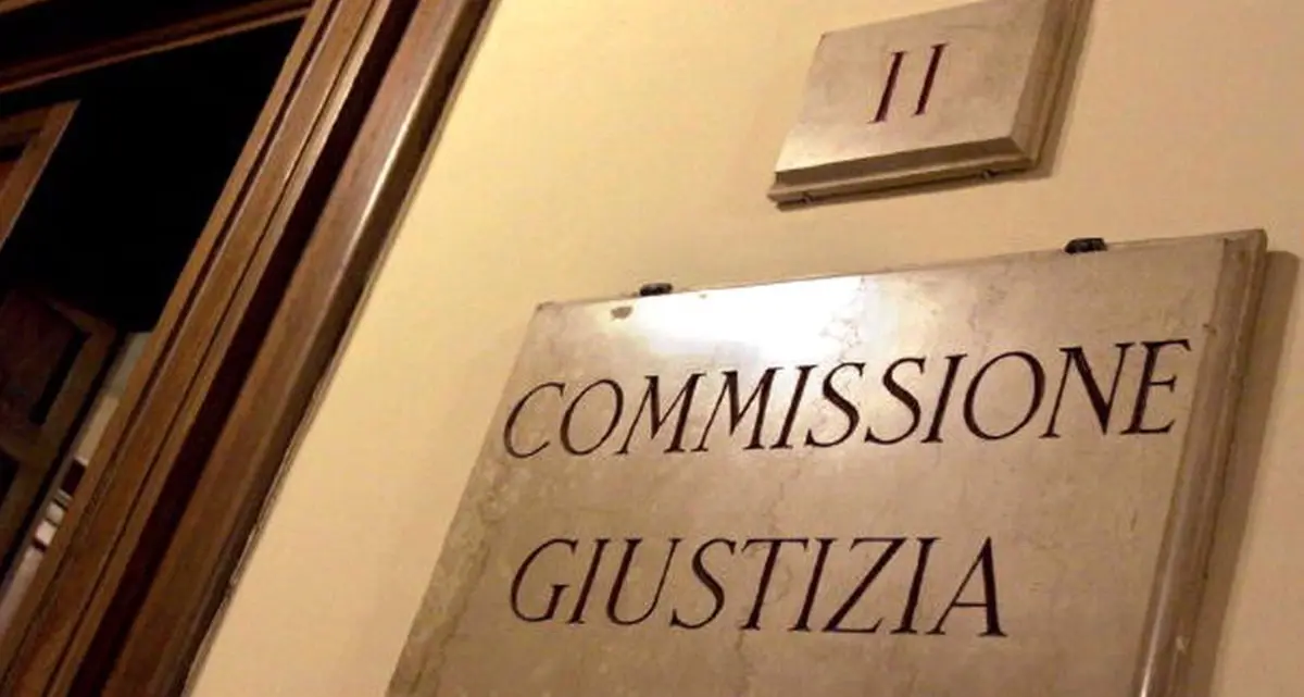 Equo compenso, oggi in Senato la correzione: i tempi si dilatano