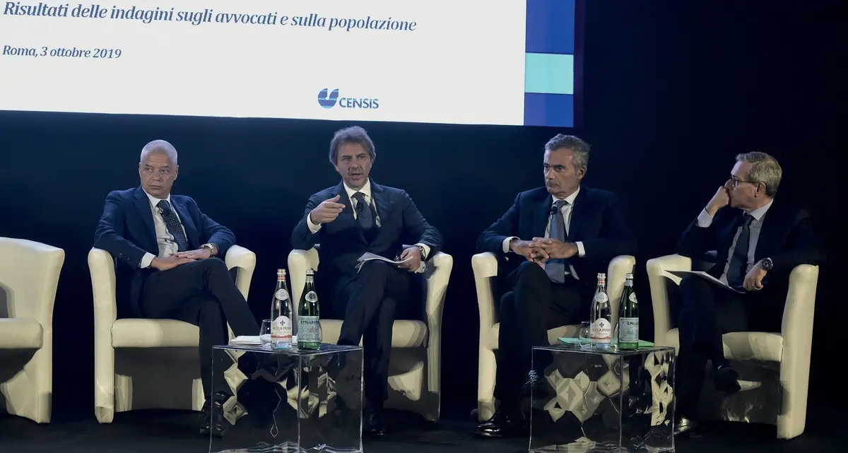 Rapporto Censis: «Gli italiani hanno paura degli errori giudiziari»