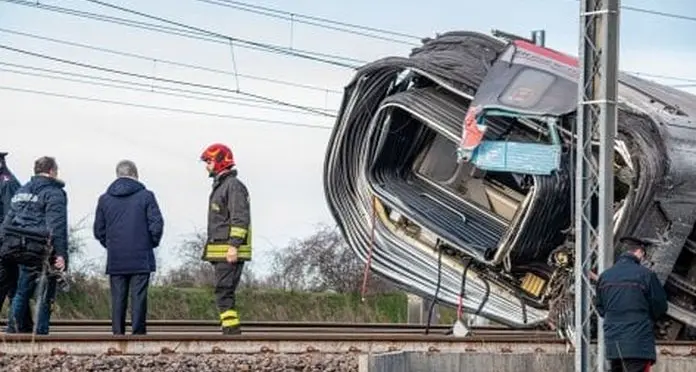 Mascherine usate e quel treno deragliato a Lodi: così nell'Arma si è diffuso il virus