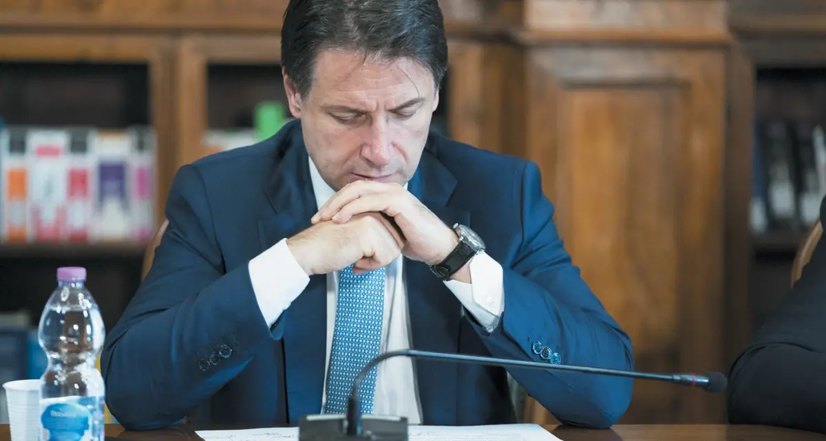 Copasir, la battaglia trasversale per fiaccare Conte