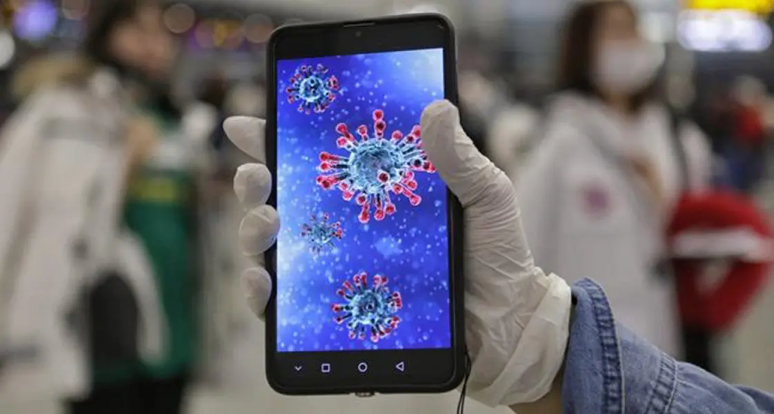 App, braccialetti e spostamenti limitati per chi non vuole essere tracciato: le ipotesi per la \"Fase 2\"