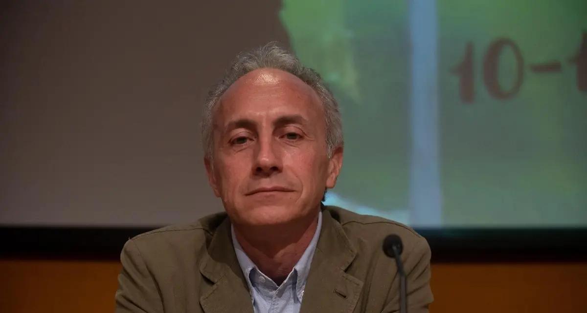 Per Travaglio è normale che un \"presunto innocente\" finisca in galera. E Gaia Tortora...