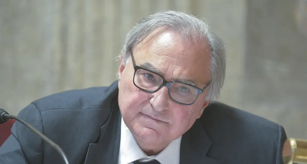 L'economista Sapelli: «Ilva e Italia, la farsa della politica incapace»