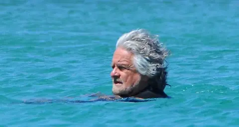 Grillo svela il programma: autarchia, decrescita e povertà felice