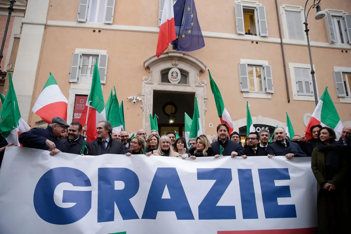 Un \"grazie\" ai carabinieri per la cattura di Matteo Messina Denaro