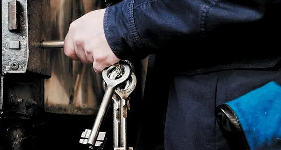 Oristano, mancano camere per detenuti ammalati. Protesta degli agenti penitenziari