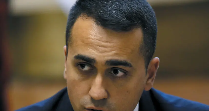 Di Maio ai suoi ministri: «Il governo va avanti, ora salario minimo»