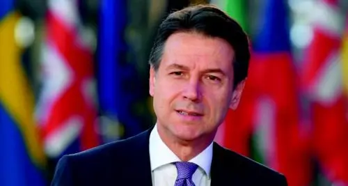 Caro Conte, c’è posta per lei! L’incubo greco del premier