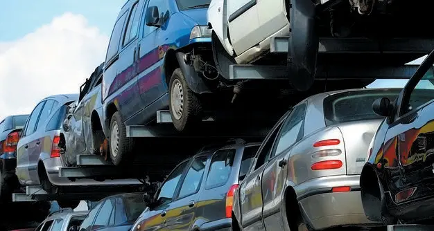 Auto riciclabili per puntare a rifiuti zero