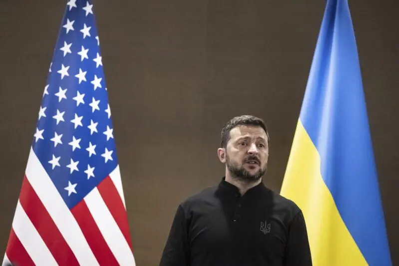 Summit per la pace in Ucraina a B\\u00FCrgenstock, Zelensky chiede l\\'integrit\\u00E0 territoriale ucraina