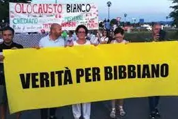 Le famiglie chiedono verit\\u00E0 e giustizia per i bambini di Bibbiano