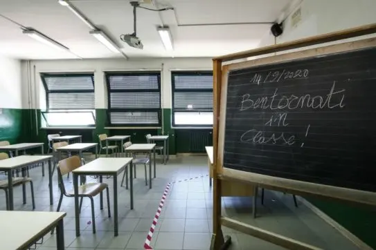 Scuola, il ministro Bianchi: \\u00ABDal 13 settembre tutti i docenti in cattedra\\u00BB