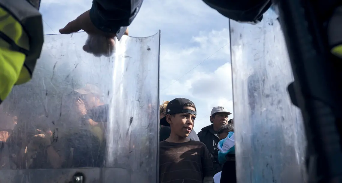 Usa, i bambini migranti come a Guantanamo