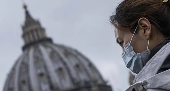 Coronavirus, \"Siamo assediati\". \"No, situazione sotto controllo\". I virolgi sempre più divisi