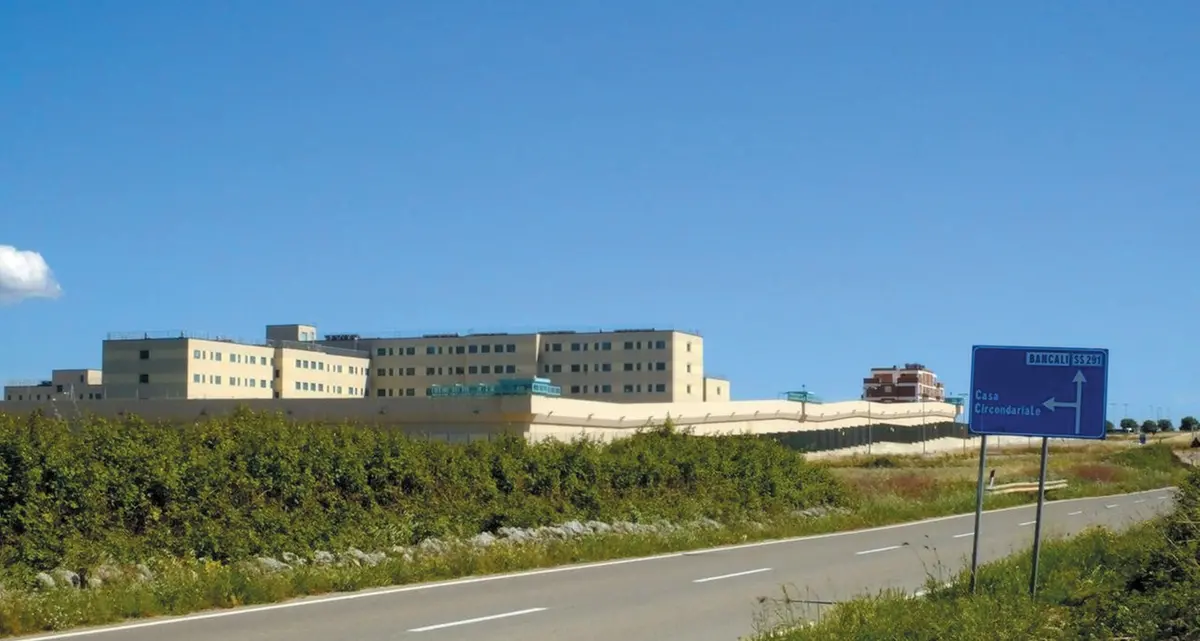 41 bis, Sassari è l’unico idoneo. Ma in quel carcere vivono sottoterra
