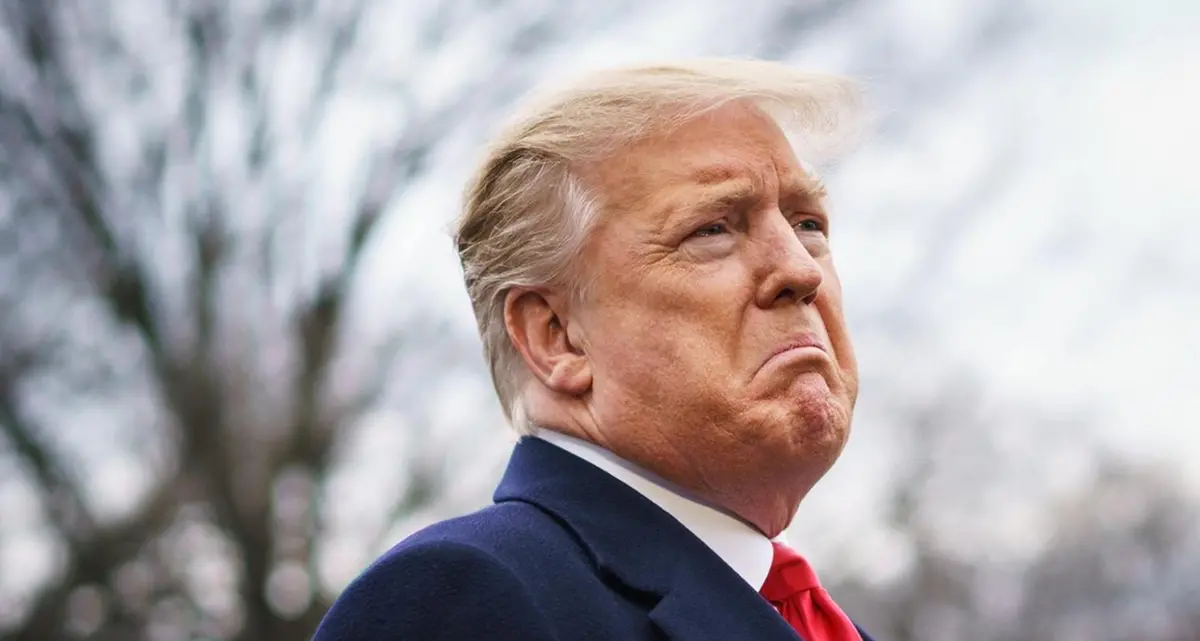 Trump ammette la sconfitta (ma poi nega) e insiste: «Voto truccato»