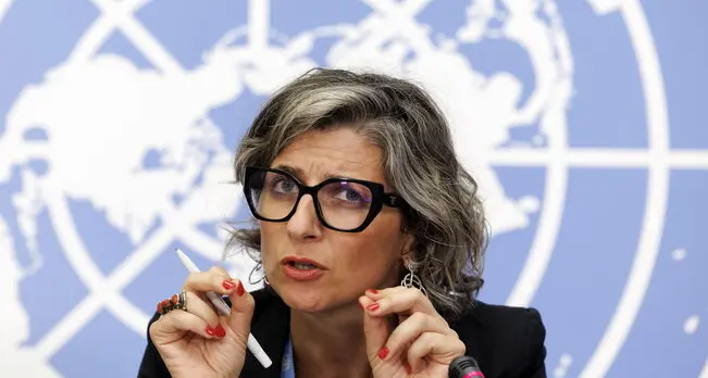 Assalto a La Stampa, scoppia il caso Albanese. Meloni: “Errore pericoloso”