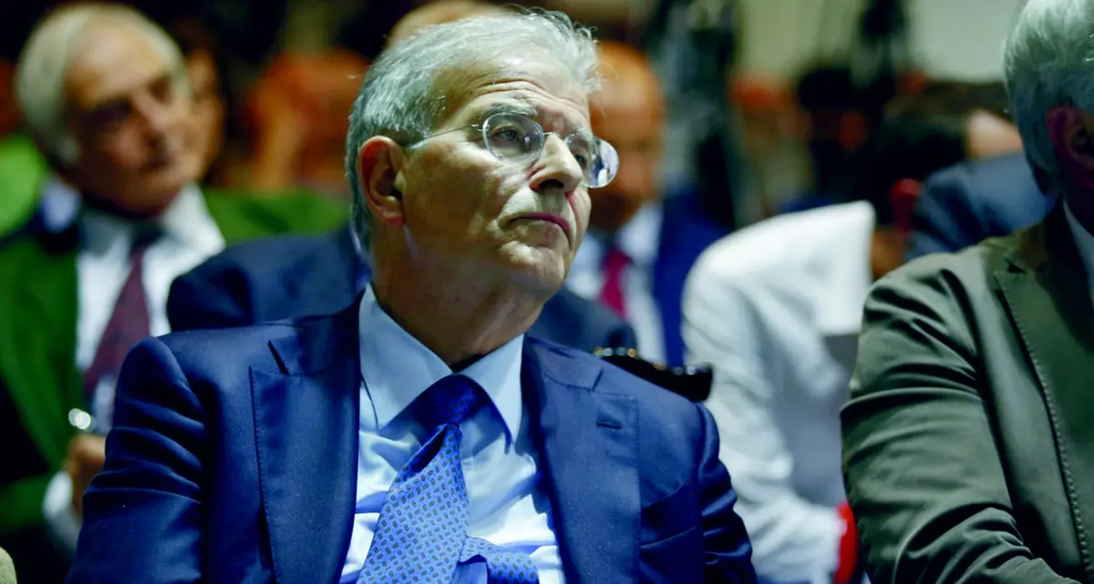 Cicchitto: «Altro che cambiamento! Il M5S fa trasformismo da prima Repubblica»