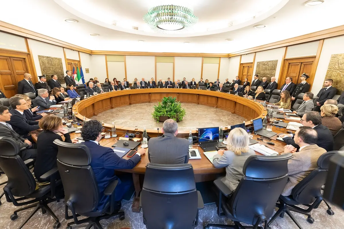 IMAGOECONOMICA , IMAGOECONOMICA