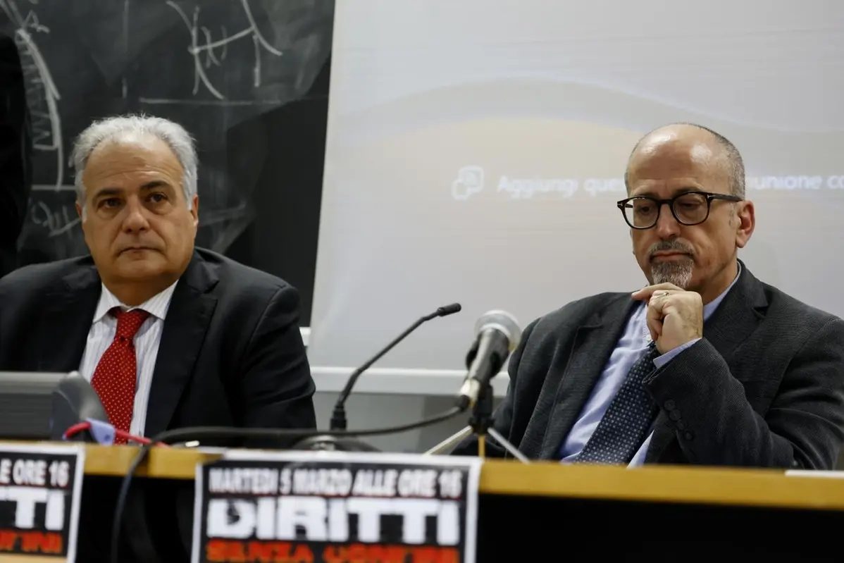 Universit\\u00E0 Roma Tre, la facolt\\u00E0 di Giurisprudenza accoglie un incontro sulle condizione carcerarie di Ilaria Salis in Ungheria con Gianfranco Quagliarulo , presidente dell\\u2019ANPI, il Magnifico Rettore Massimiliano Fiorucci e Roberto Salis , il padre di Iaria Salis
