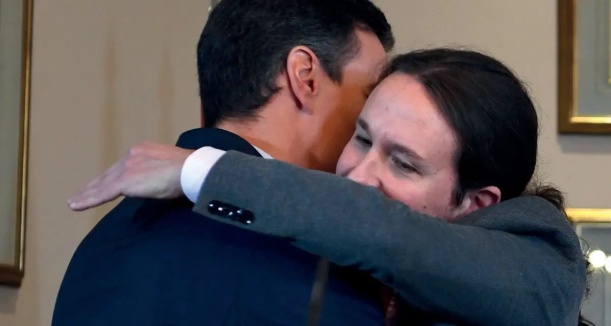 Spagna, Sanchez si accorda con Podemos. Per governare mancano 21 voti
