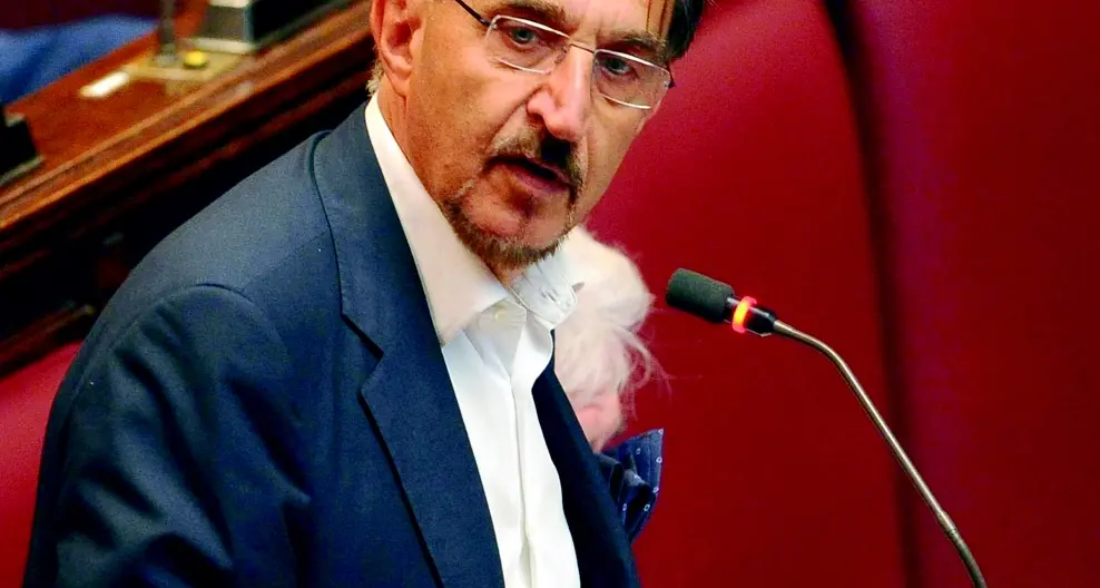 La Russa: «Un listone con il Cav? Metta per iscritto che non farà inciuci»