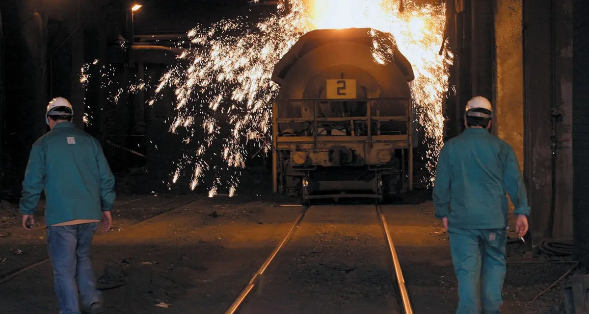Ilva, l'altoforno 2 rimane acceso. Riparte la trattativa governo-Arcelor