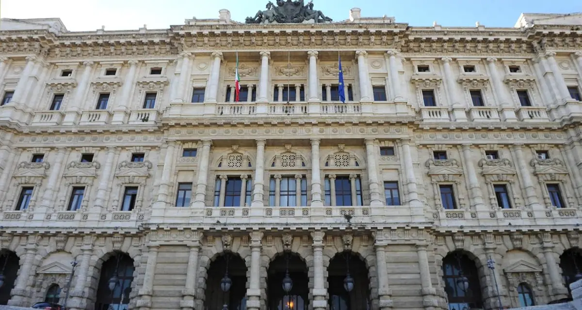 Il governatore in cella, lo stupratore no...