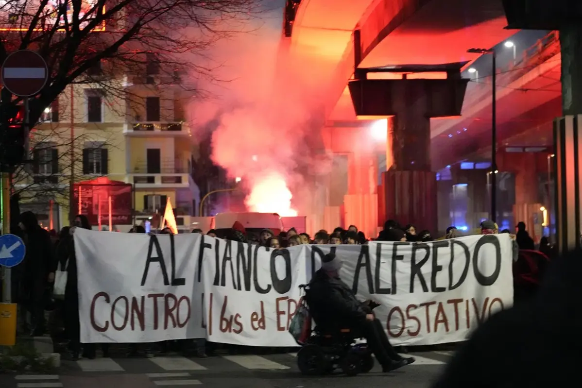 Il corteo in favore di Alfredo Cospito