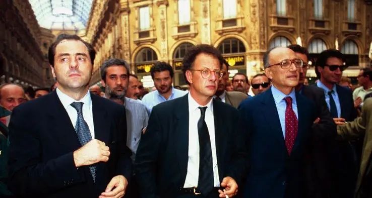 E Borrelli disse: «Se confessano a che serve aspettare le sentenze?»