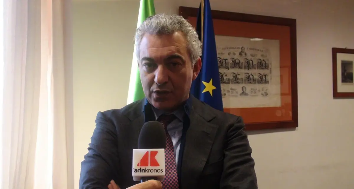 Mascherine per tutti. Parola di commissario straordinario...