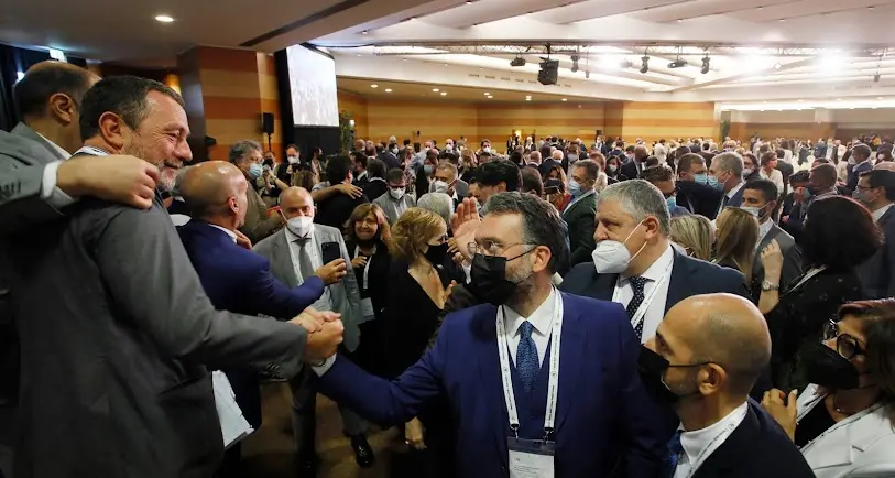 Dal congresso l’Ucpi di Caiazza esce più unita e con un nuovo bersaglio: le toghe fuori ruolo