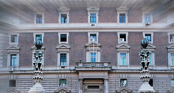 Viminale bollente, caccia al pompiere, prefetto o politico che sia