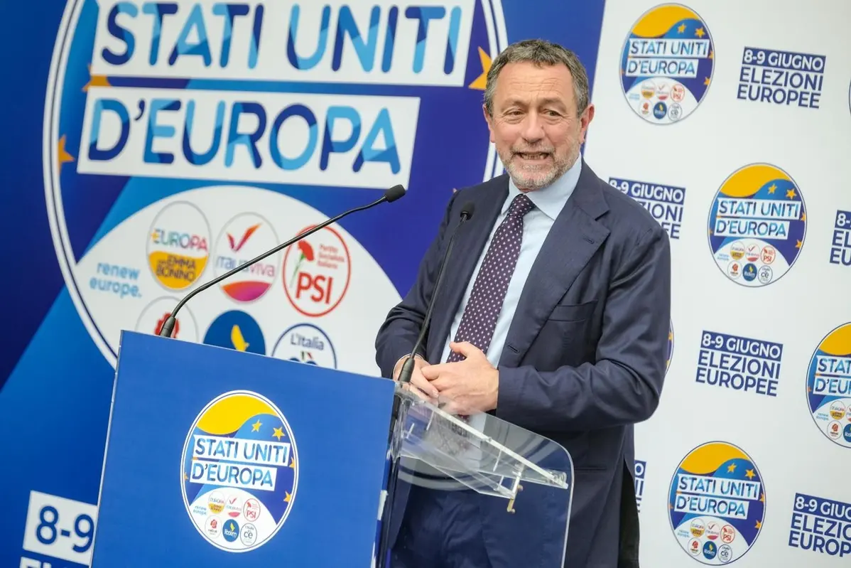 Gian Domenico Caiazza in occasione della presentazione della Lista Stati Uniti d\\u2019Europa