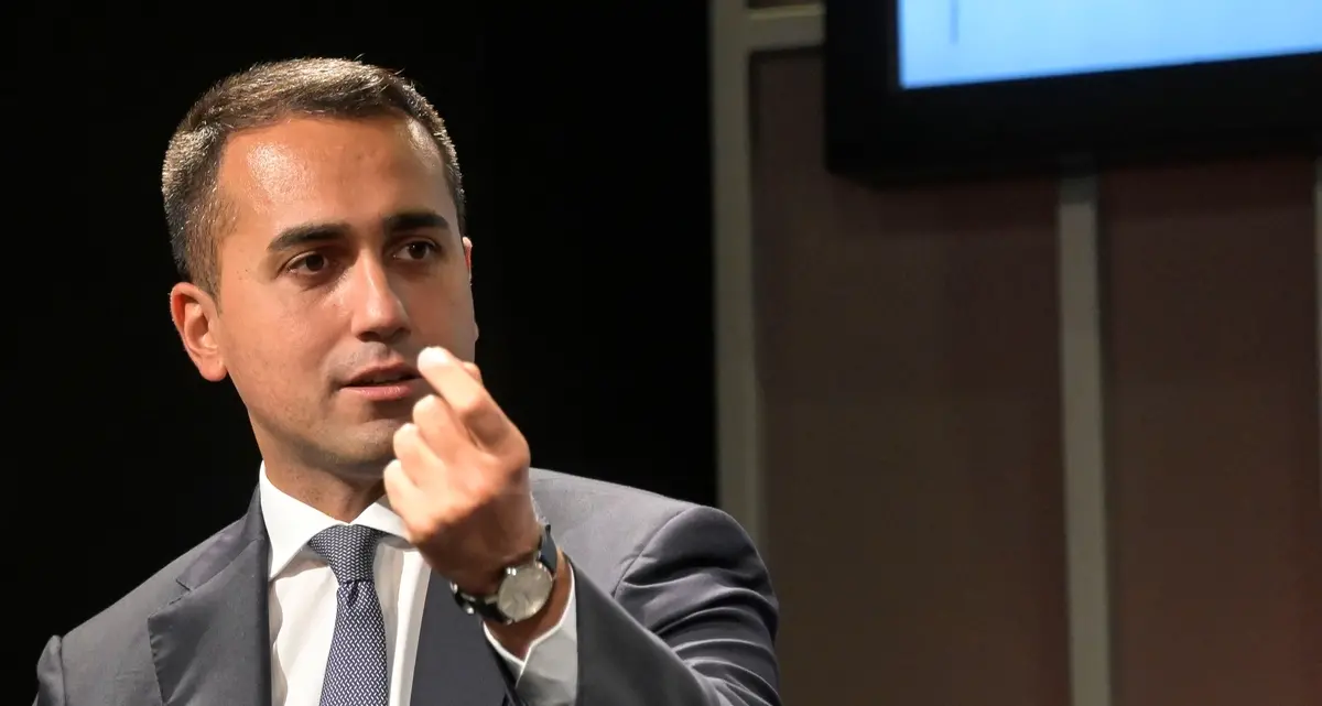 Caos M5S, verso l'espulsione di Di Maio. Oggi il Consiglio nazionale