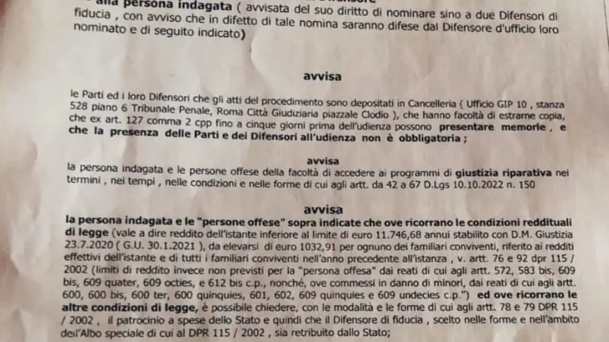 Il gip: «Indagato, affidati al giudice e non dovrai pagare l’avvocato»