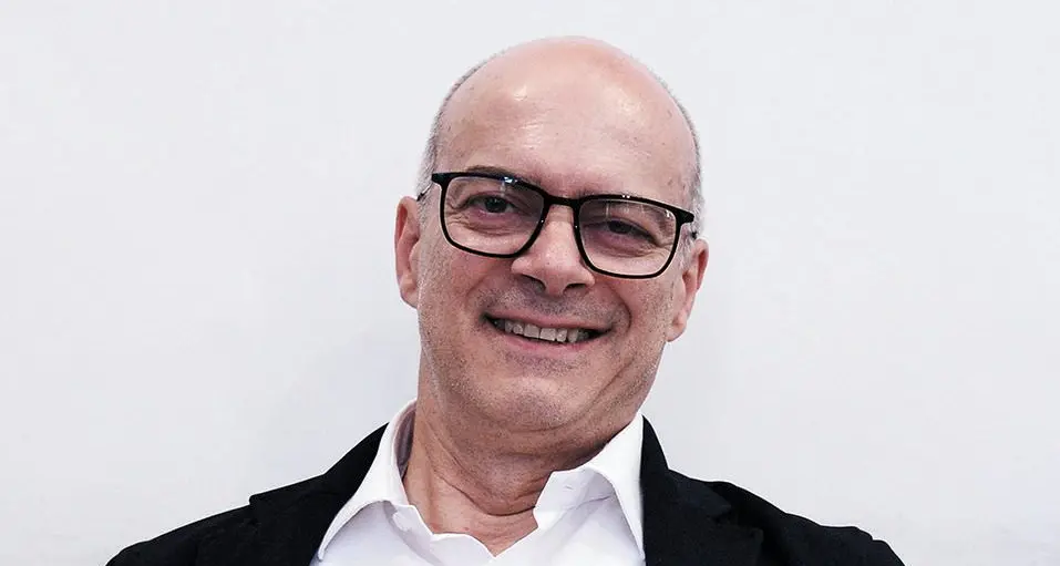 Il governatore del Molise Donato Toma: «Non aspetterò giugno per riaprire i bar»