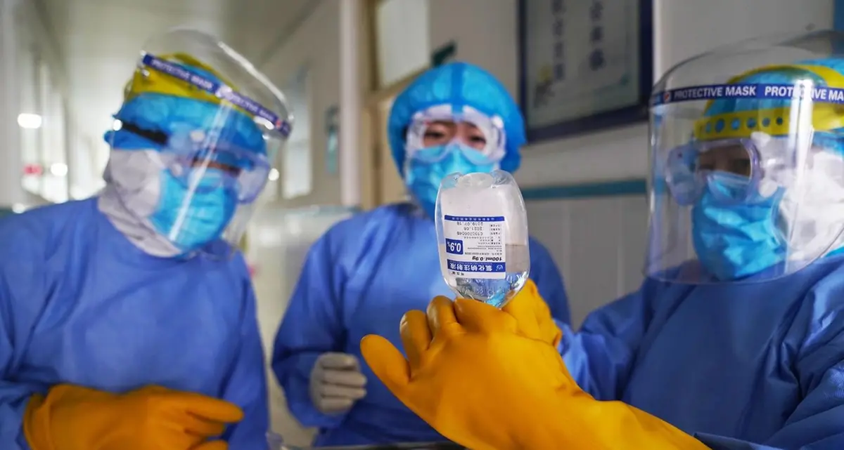 Coronavirus, due bambini in osservazione allo Spallanzani. Di Maio: «Un aereo militare riporterà Niccolò a casa»