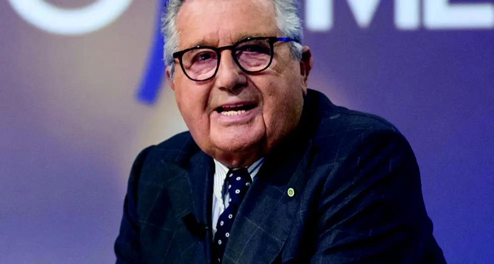 Così De Benedetti rottama Scalfari e demolisce Repubblica