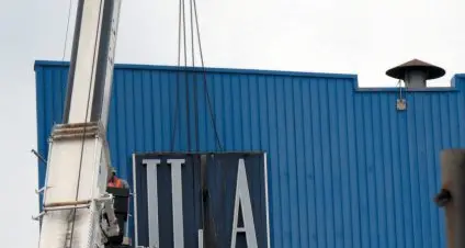 Gli arrabbiati dell’Ilva a Di Maio: «Inaffidabile»