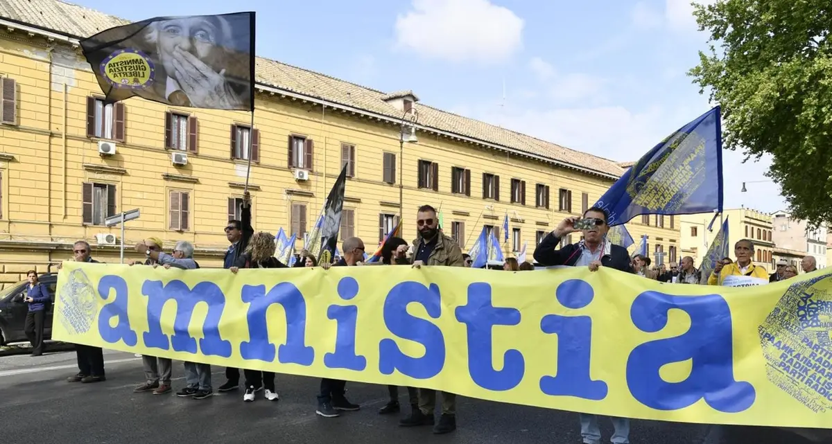 I penalisti chiedono \"amnistia e indulto per tutelare la vita dei detenuti\"