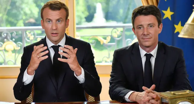 Quel video hard serviva a colpire Macron